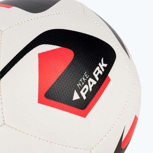 Focilabda Nike Park white/bright crimson/black méret 5