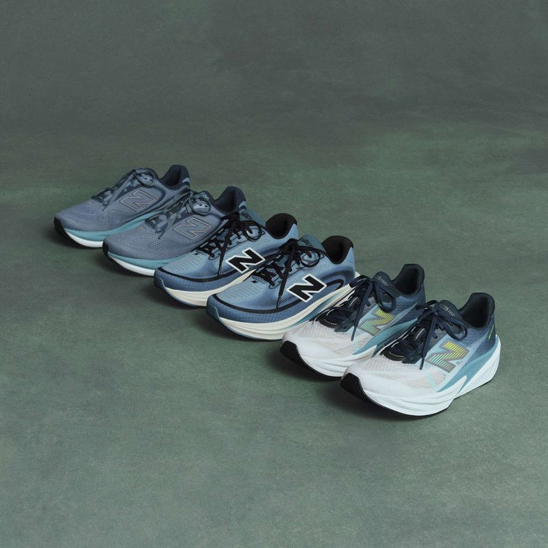 Férfi futócipő  New Balance FuelCell Rebel V5 medusa green/faded teal 8