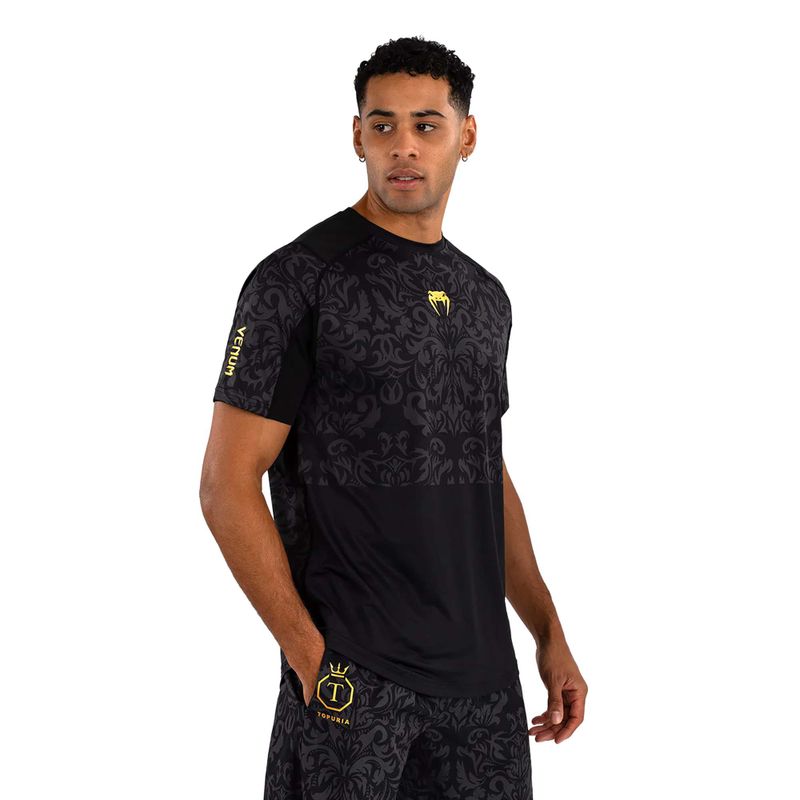Venum x Ilia Topuria férfi edzőpóló Unmatched Dry-Tech fekete/arany 3