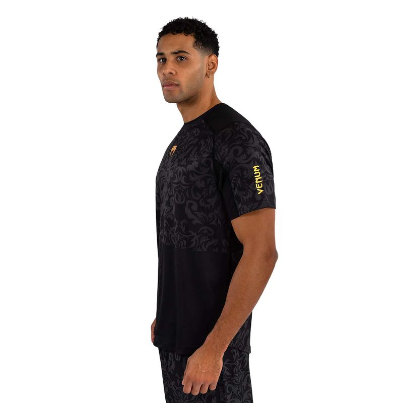 Venum x Ilia Topuria férfi edzőpóló Unmatched Dry-Tech fekete/arany 4