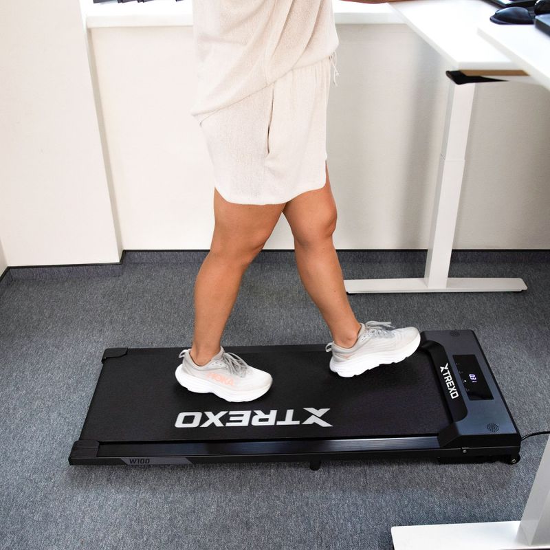 Elektromos futópad XTREXO Walking Pad W100 fekete 5